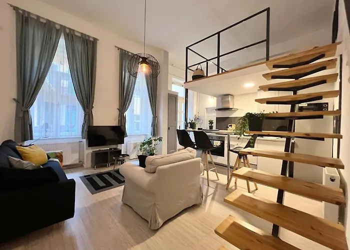 Best Location Up To 6 Guests